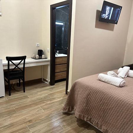 Hostal “ Infantas” مدريد المظهر الخارجي الصورة