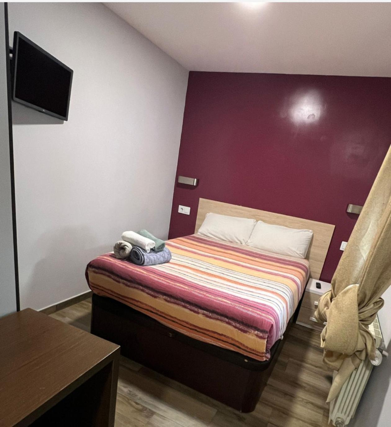 Hostal “ Infantas” مدريد المظهر الخارجي الصورة